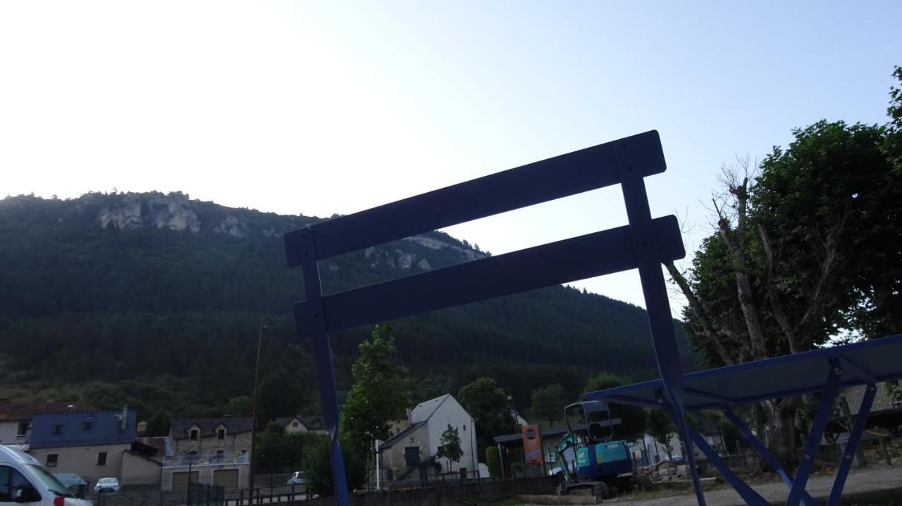 Studio Gites Au Pont De La Gineze Barjac  Exterior foto